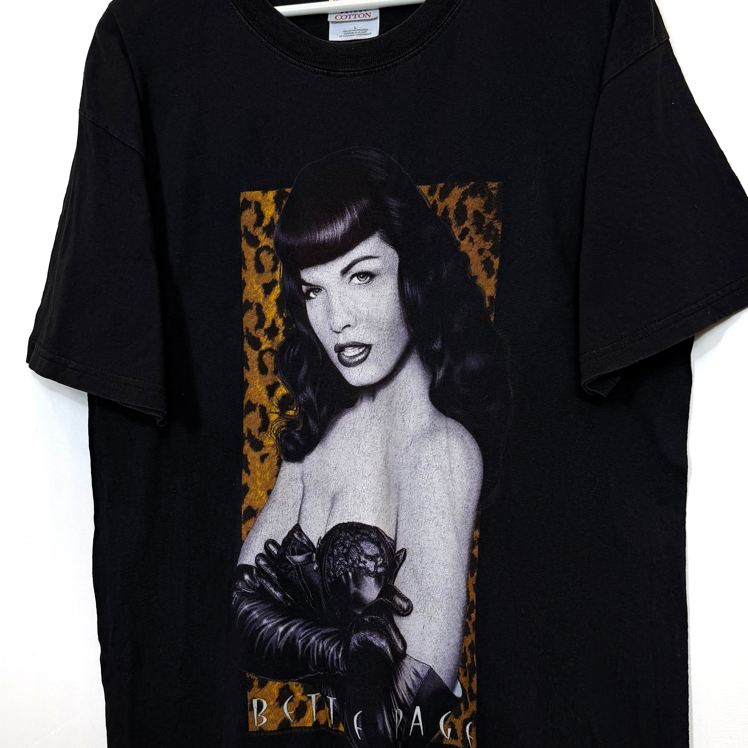 T-Shirt Gildan Grafica Vintage [L]